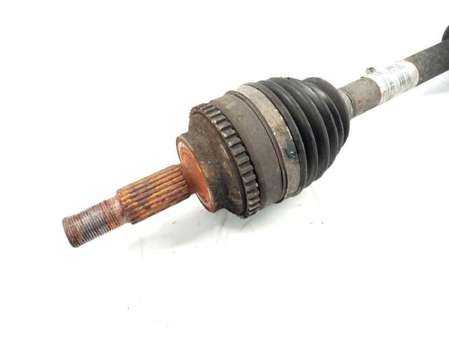 8200749390 RENAULT Árbol de transmisión delantero derecho  en stock Córdoba