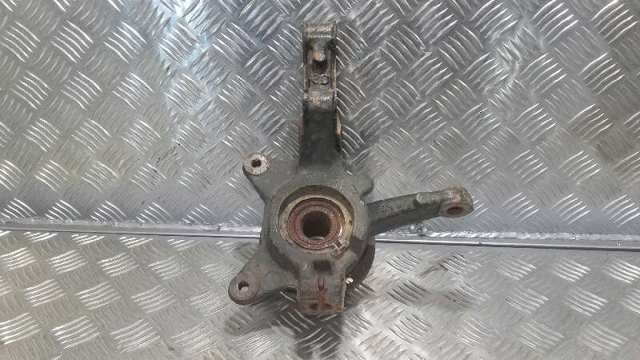RENAULT 8200755590 Mangueta delantera derecha  en stock Terrassa