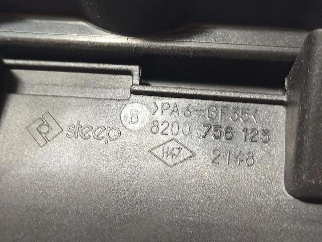 RENAULT 8200756123 Tapa de balancines  en stock Valencia