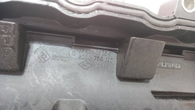 8200756123 RENAULT Tapa de balancines  comprar en Oviedo