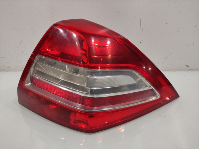 8200757701 RENAULT Piloto trasero izquierdo  comprar en Oviedo