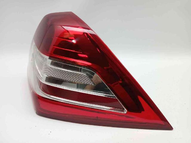8200757701 RENAULT Piloto trasero izquierdo  en stock Gandía