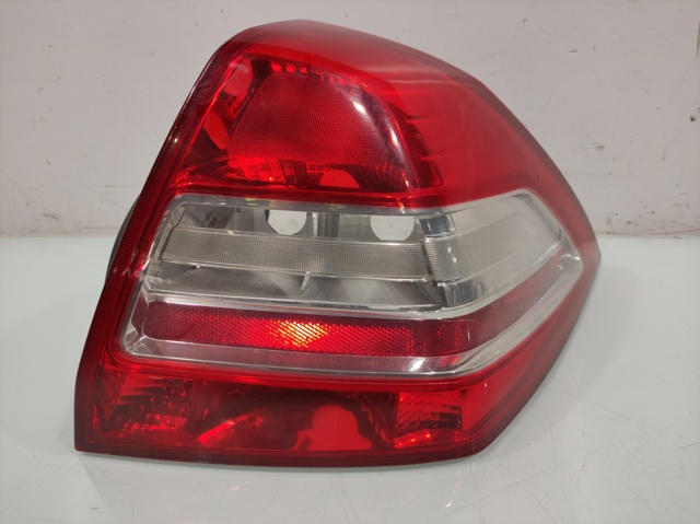 8200757701 Piloto trasero izquierdo  comprar en Zaragoza