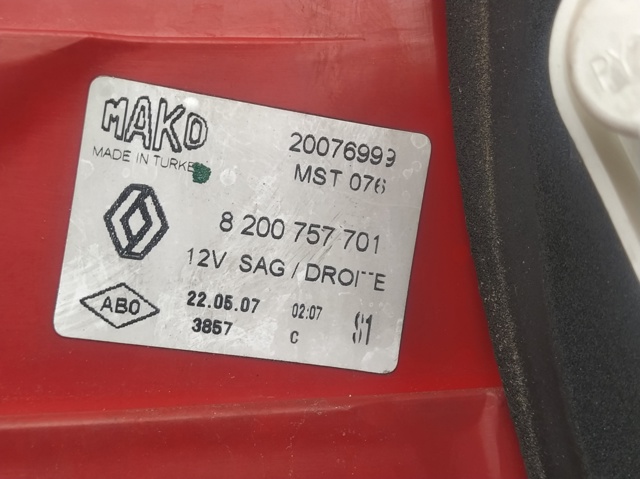 8200757701 RENAULT Piloto trasero izquierdo  en stock Gandía