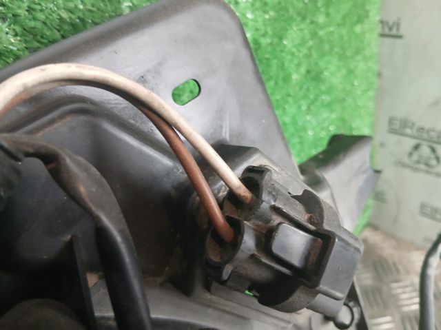 RENAULT 8200765566 Difusor del radiador de refrigeración con motor y hélice  disponible Valladolid