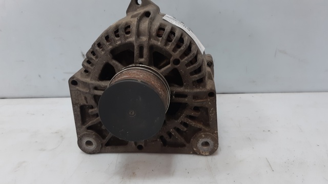 RENAULT 8200772726 Alternador  disponible Valladolid