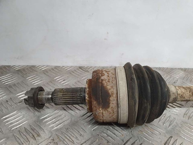 8200788674 Semieje delantero derecho  disponible Málaga