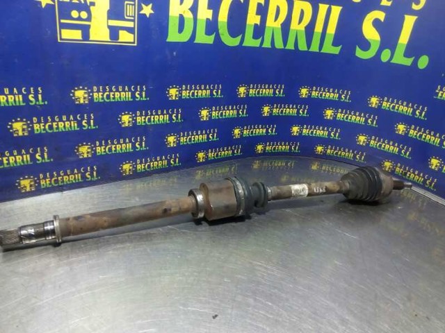 8200790517 RENAULT Semieje delantero derecho  disponible Ourense