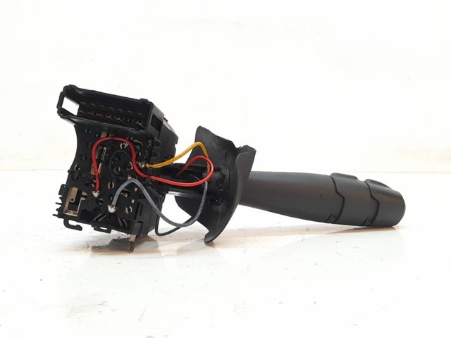 8200792584 RENAULT Conmutador derecho de la columna de dirección  disponible Alicante