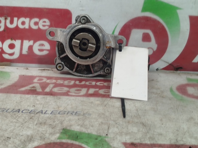 RENAULT 8200797164 Bomba de vacío  disponible Lugo