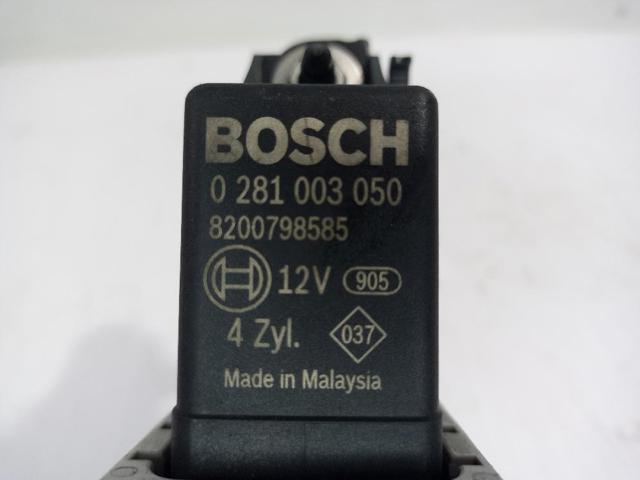 Relé de bujía de precalentamiento Renault Trafic 3 EG