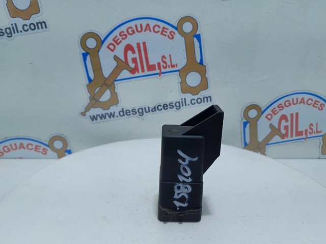 Relé de bujía de precalentamiento Renault Trafic 3 EG