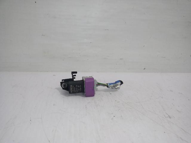 Relé de bujía de precalentamiento Renault Trafic 3 EG