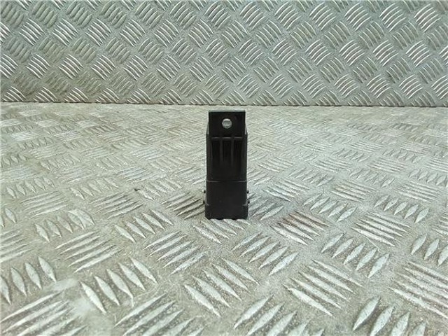 Relé de bujía de precalentamiento Renault Trafic 3 EG