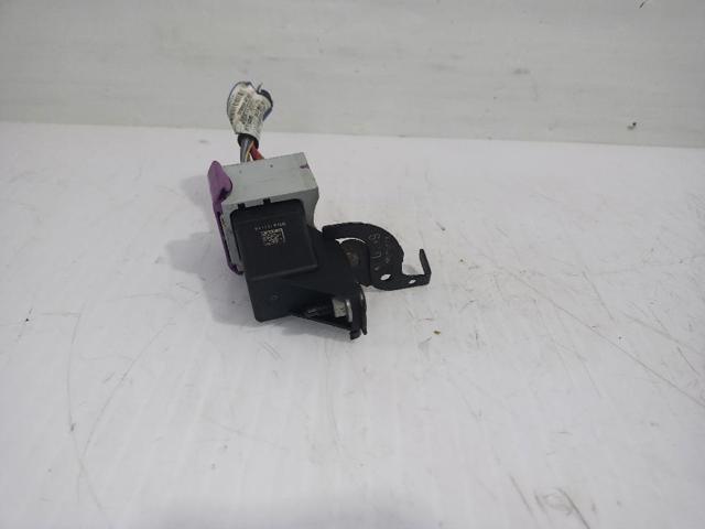 Relé de bujía de precalentamiento Renault Trafic 3 EG