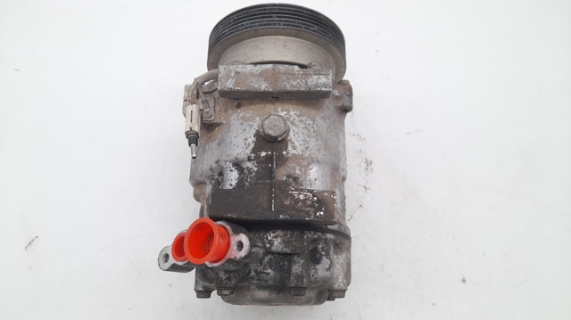 RENAULT 8200802609 Compresor de aire acondicionado  disponible Lugo