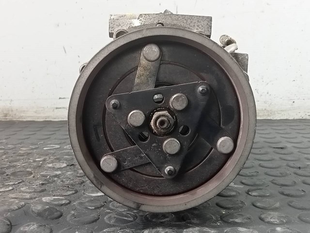 8200802609 RENAULT Compresor de aire acondicionado  en stock Córdoba