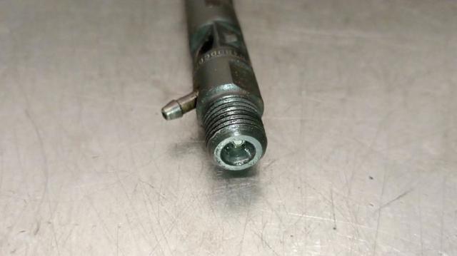 RENAULT 8200815416 Inyector de combustible  comprar en Albacete