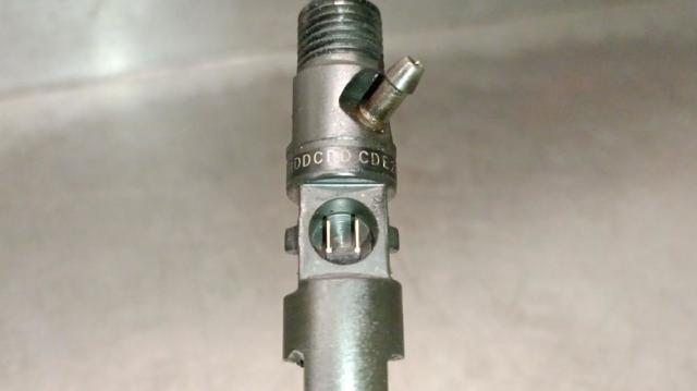 RENAULT 8200815416 Inyector de combustible  comprar en Albacete