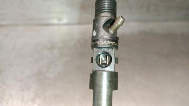 RENAULT 8200815416 Inyector de combustible  comprar en Ponferrada