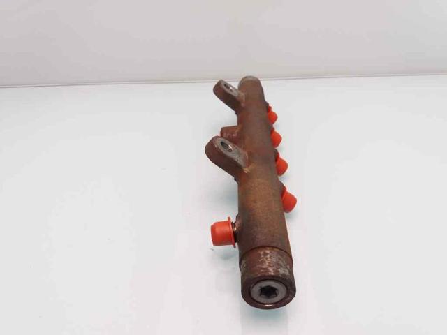 RENAULT 8200815617 Rampa de combustible comprar Barcelona