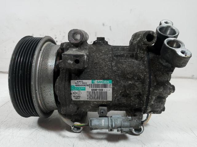 8200819568 RENAULT Compresor de aire acondicionado  disponible Ourense