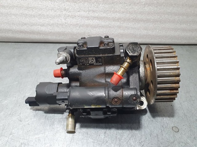 8200821184 Bomba de alta presión de combustible  disponible Málaga