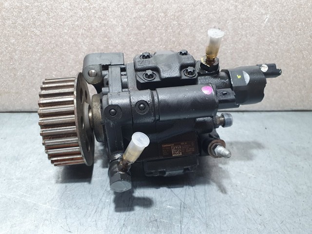 8200821184 RENAULT Bomba de alta presión de combustible  comprar en Oviedo