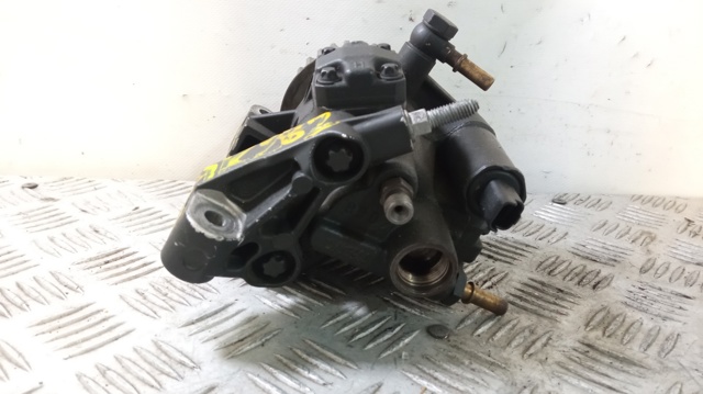 RENAULT 8200821184 Bomba de alta presión de combustible  comprar en Ponferrada
