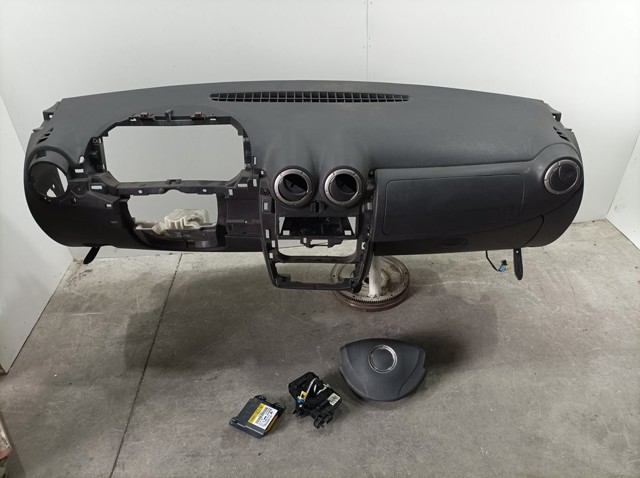8200823307 Airbag del conductor  disponible Málaga