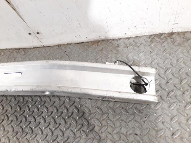 8200834849 RENAULT Refuerzo parachoque delantero  en stock Gandía