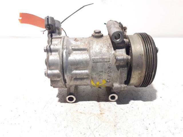 RENAULT 8200840899 Compresor de aire acondicionado  comprar en Albacete