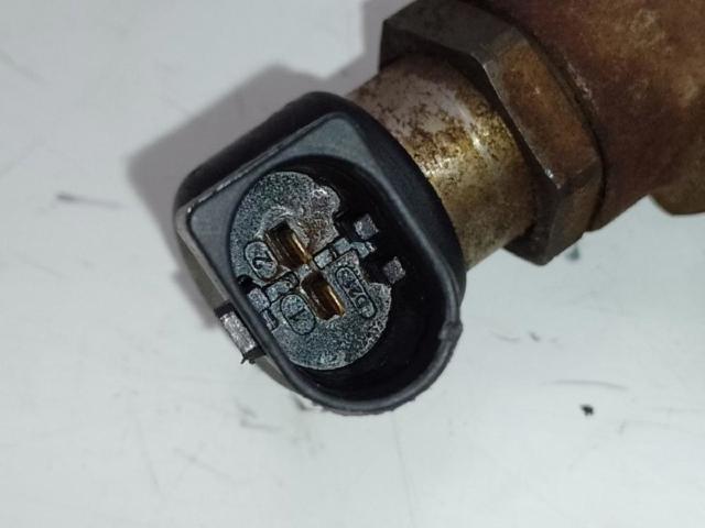 RENAULT 8200842205 Inyector de combustible  disponible Valladolid