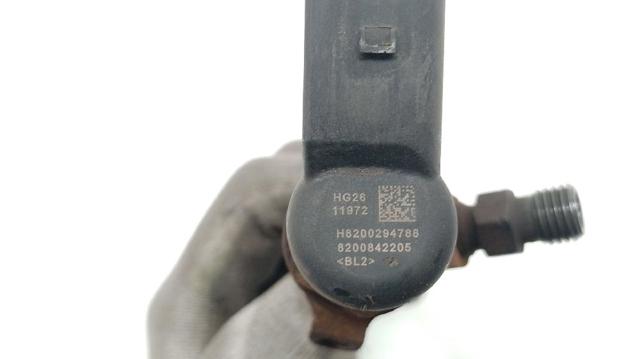 RENAULT 8200842205 Inyector  en stock Salamanca