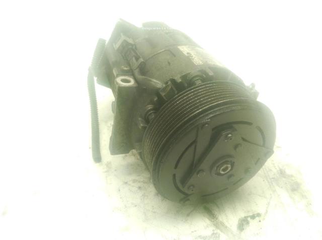 8200848916B RENAULT Compresor de aire acondicionado  disponible Vigo