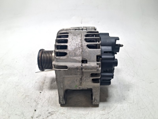 RENAULT 8200849752 Alternador  comprar en Ponferrada