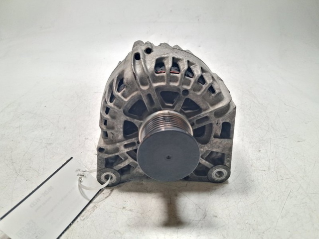 8200849752 RENAULT Alternador  disponible Ourense