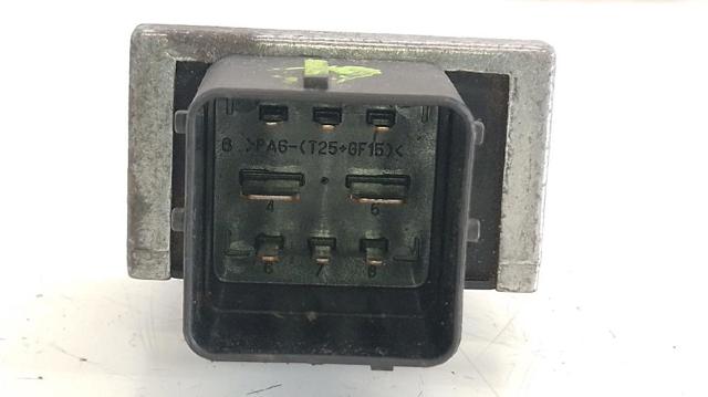 Relé de bujía de precalentamiento Nissan Navara D40