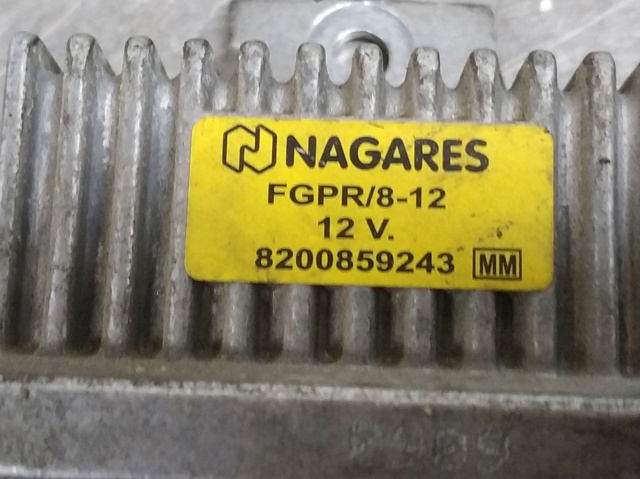 Relé de bujía de precalentamiento Nissan Sunny 3 N14