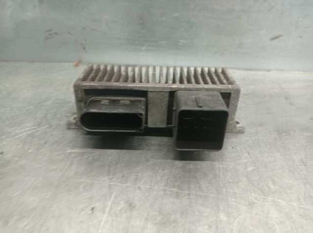 Relé de bujía de precalentamiento Renault Clio 3 BR01, CR01
