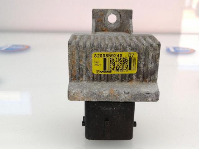 RENAULT 8200859243 Relé de los calentadores  en stock Salamanca