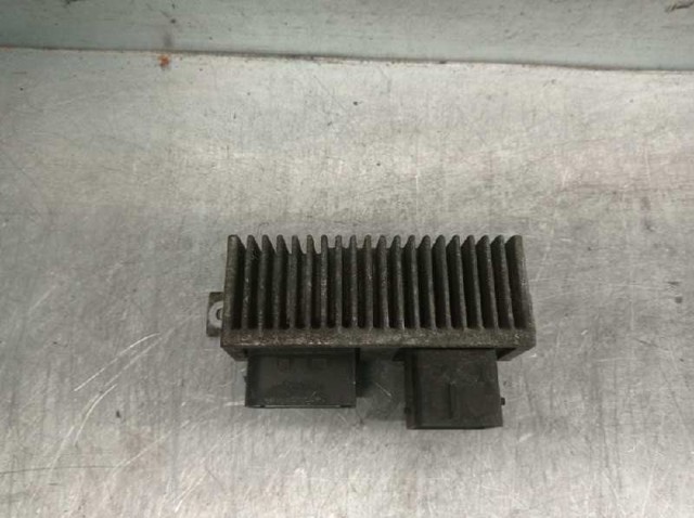 Relé de bujía de precalentamiento Renault Clio 3 BR01, CR01