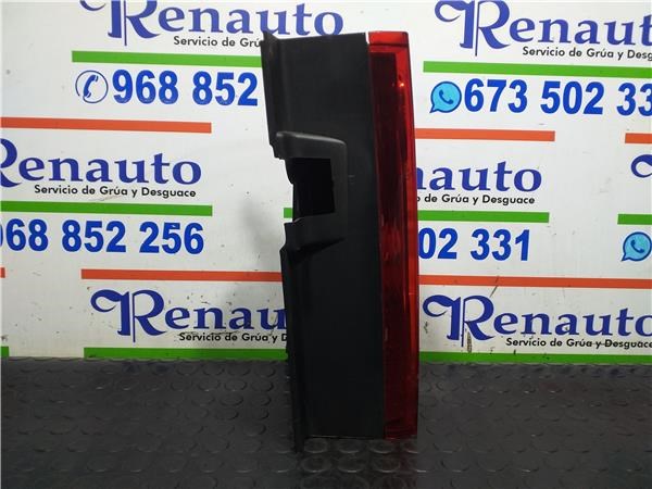 8200864610 Piloto trasero derecho  en stock Sabadell