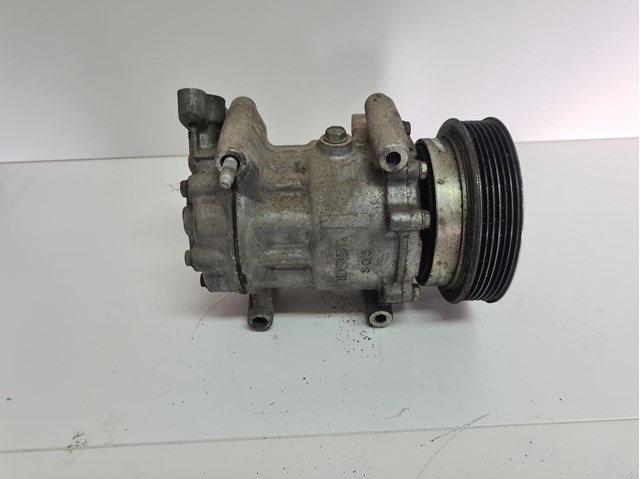 RENAULT 8200866437 Compresor de aire acondicionado  comprar en Ponferrada