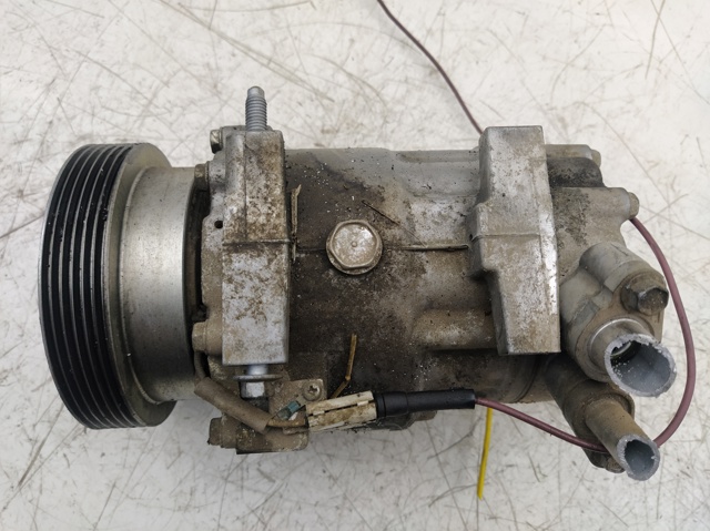 RENAULT 8200866440 Compresor de aire acondicionado  comprar en Albacete