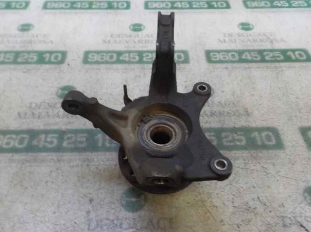 8200881824 Mangueta delantera izquierda  disponible Málaga