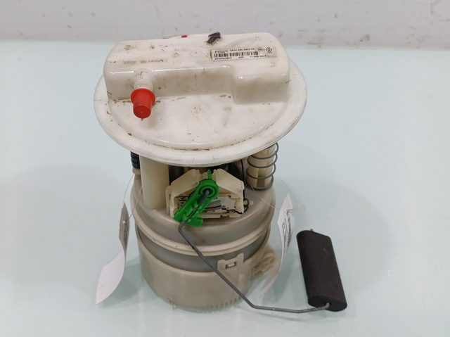 RENAULT 8200903683 Bomba de gasolina comprar Pamplona