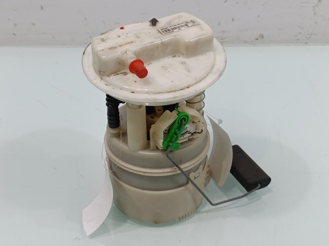 RENAULT 8200903683 Bomba de gasolina comprar Tarragona