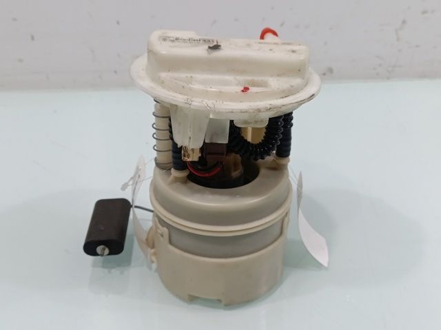 8200903683 RENAULT Bomba de gasolina  en stock Gandía