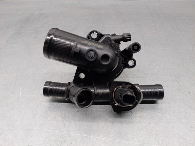 Carcasa del termostato 8200907234 RENAULT